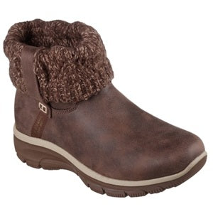 Brown winter boot with knitted cuff on a white background