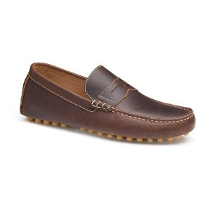  handsewn moccasin styling, a soft nappa leather lining, and a memory-foam footbed 