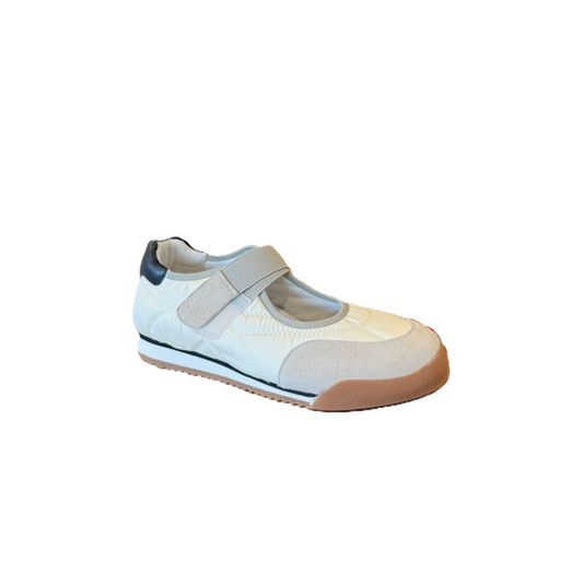owmen's white mary jane style sneaker