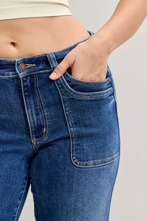 Judy Blue Straight Jeans